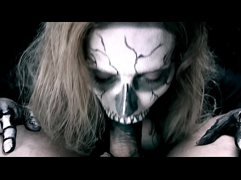 ❤️ Vajzë demonike që thith karin me gojën e saj të zezë dhe gëlltit sperma. ❤ Porno e vështirë në pornografi sq.hentaisun.ru